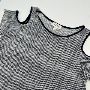 Elle Women's Cold Shoulder Short Sleeve Striped Shift Dress, Size Medium, Navy